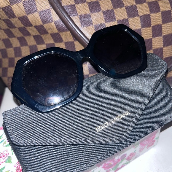 D&G Accessories - Dolce Gabbana sunglasses